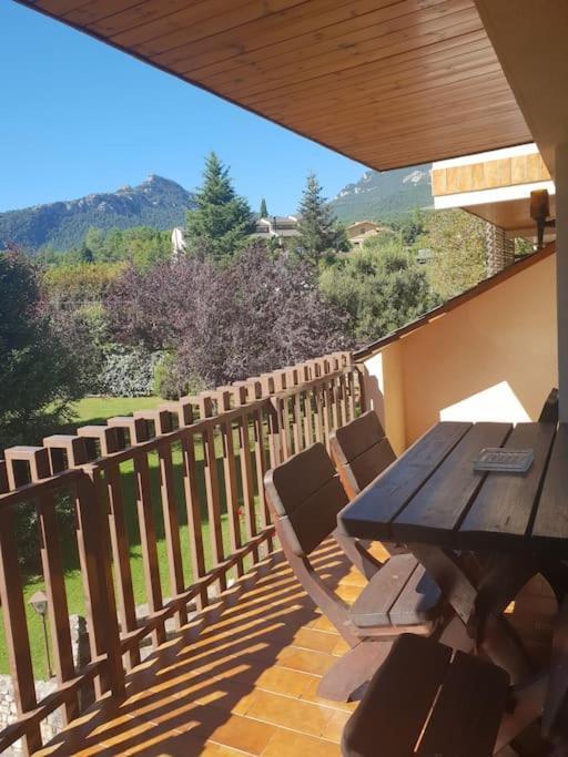 Apartamento Con Encanto San Lorenzo de Morunys Exterior foto